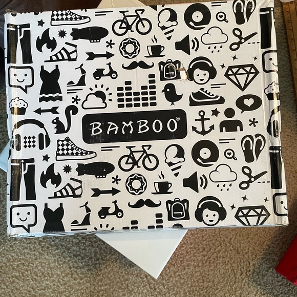 Bamboo - Picture 3 of 10